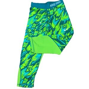 Nike Pro Leggings Girls XLarge Capris Dri Fit‎ 805850-317 Green Youth Athletic